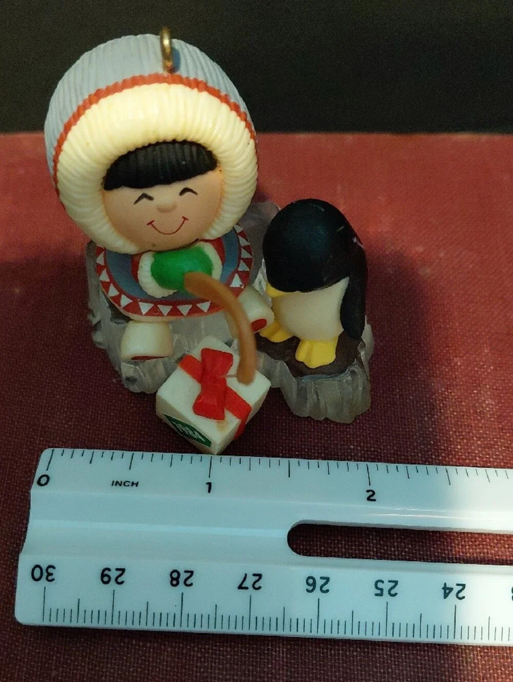 VINTAGE HALLMARK FROSTY and FRIENDS SERIES ORNAMENT